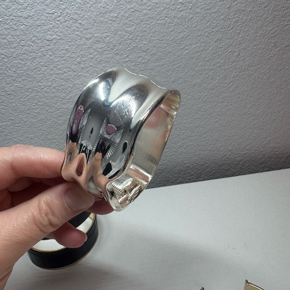 3-Bracelets (Cuffs and a Bangle) - Picture 5 of 9